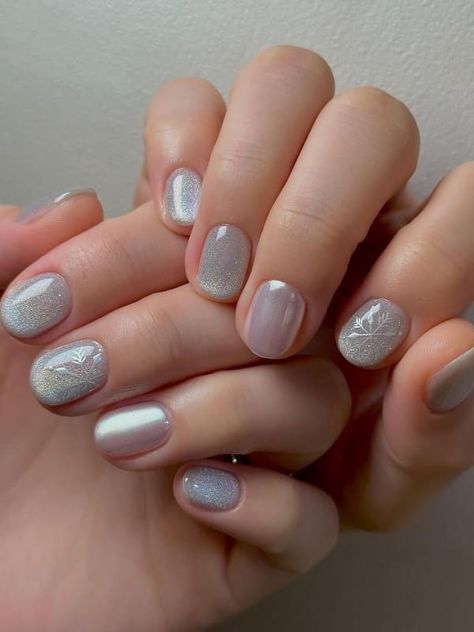 Silver Snowflake Cat Eye Silver Cat Eye Nails Christmas, Snowflake Cat Eye Nails, Short Nail Designs Cat Eye, Neutral Cat Eye Nails Short, Cat Eye Snowflake Nails, Cat Eye Dip Nails, Cat Eye Holiday Nails, Winter Nails Cat Eye, Christmas Nails Cat Eye