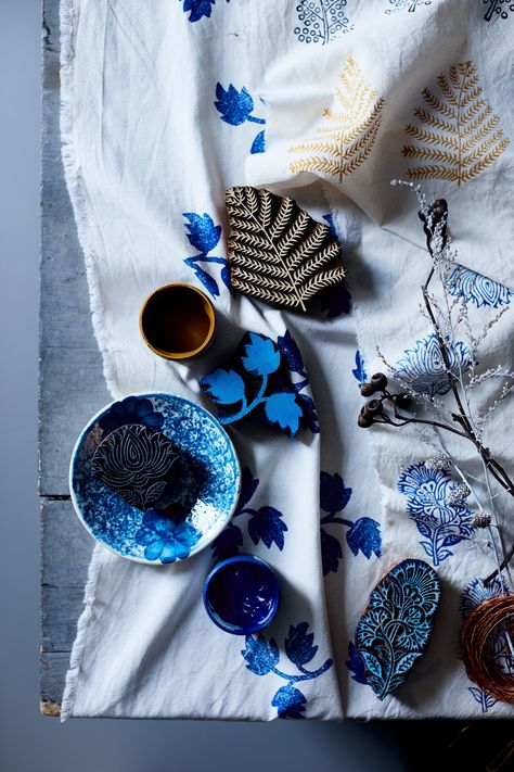 stamped linens Decorated Table, Outdoor Fall Decor Ideas, Holiday Cleaning, Cozy At Home, Wooden Printing Blocks, Thanksgiving Table Settings, Fall Decoration, Fall Outdoor Decor, Indigo Colour