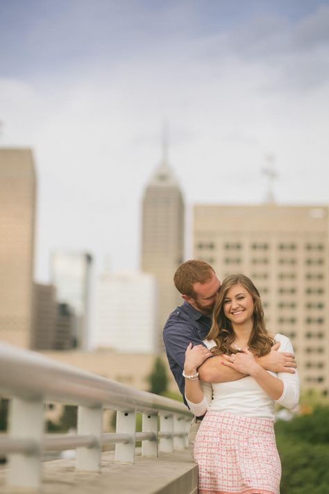 26 Best Engagement Session Locations around Indianapolis in 2020 Wrigley Field Engagement Photos, Indianapolis Photography, Wrigley Building Engagement, Indianapolis Engagement Photos, Indianapolis Photo Locations, Indianapolis Artsgarden Wedding, April Wedding, Engagement Photo Locations, Photo Location