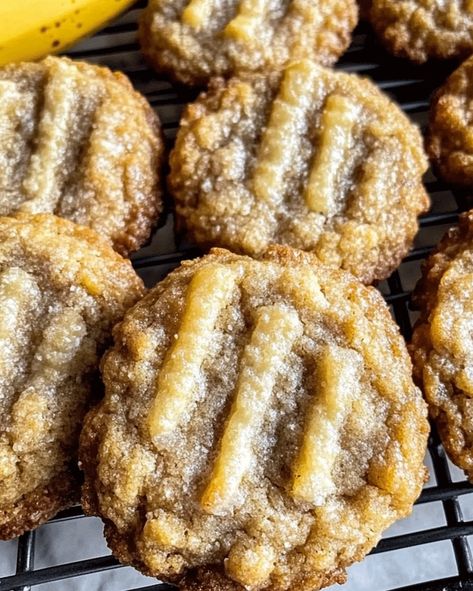 Banana Bread Cookies - Easy Recipe Banana Nut Desserts, Peanut Butter Banana Biscuits, Mashed Banana Cookies, Banana Flour Cookies, Banana Shortbread Cookies, Banana Cake Cookies Recipe, Recipes To Use Up Ripe Bananas, Banana Biscuits Recipe, 4 Ingredient Banana Cookies