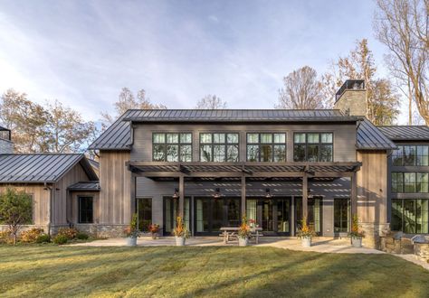 Millwood Residence :: ZEPHYR weathered Atlantic White Cedar, SURETO shou sugi ban charred Cypress, and WASHOE weathered Alaskan Yellow Cedar - reSAWN TIMBER co. Natural Wood Siding Exterior, Cypress Siding Exterior, Cypress Wood Projects, Cedar Cladding House, Shou Sugi Ban Exterior, Exterior Wood Cladding, Great Falls Virginia, Wood Siding Exterior, Yellow Cedar