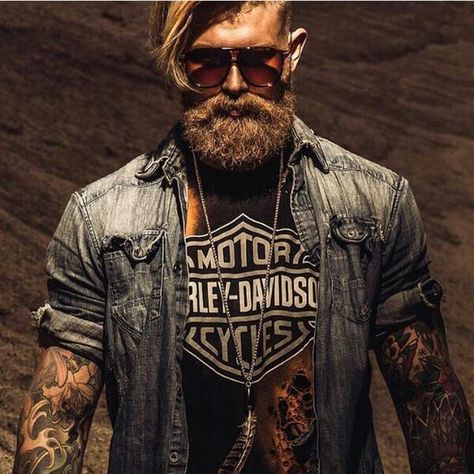 Josh Mario John, Outfit Biker, Beard King, Street Style Vintage, Male Style, Beard Lover, Great Beards, Beard Love, Beard Tattoo