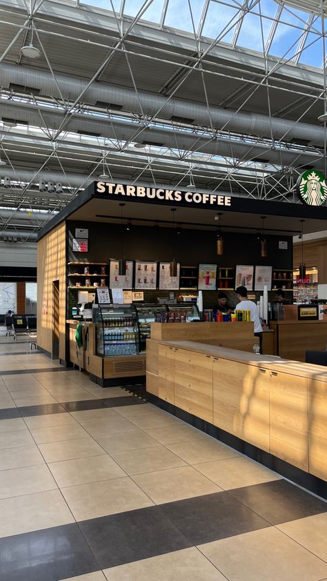 Starbucks Restaurant, Starbucks Cafeteria, Airport Restaurant, England Street, Aesthetic London, Metro Rail, Coffee Starbucks, Coffee Shop Aesthetic, Hd Wallpapers For Mobile