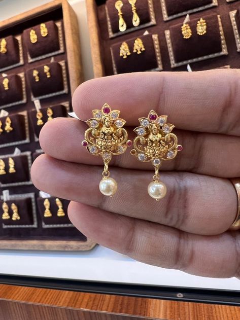 Ear Rings For Daily Use Gold, Lakshmi Devi Earrings Gold Buttalu, Simple Ear Rings Gold Daily Wear, Laxmi Earrings Gold, Laxmi Kammalu, Daily Wear Earrings Gold Indian Latest, Laxmi Ring Designs, Simple Daily Wear Earrings Gold Indian, Gold Jewels Design Indian