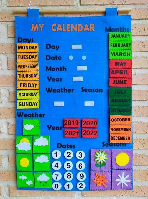 English Corner Classroom Ideas, Calendar For Kindergarten, Preschool Charts, Preschool Calendar, Weather Chart, Classroom Charts, Kindergarten Classroom Decor, Homeschool Preschool Activities, Preschool Classroom Decor