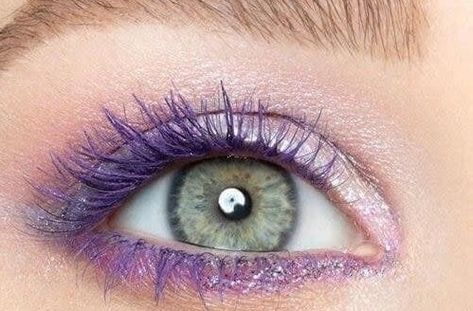 MOODSTRUCK EPIC Mascara in Purple  Get length, volume, and curl in a stunning, statement-making purple. Purple Mascara Brown Eyes, Purple Mascara Blue Eyes, Blue Eyes Purple Eyeshadow, Purple Winged Eyeliner, Purple Mascara, Youology By Younique, Blue Mascara, Girl With Green Eyes, Best Natural Makeup