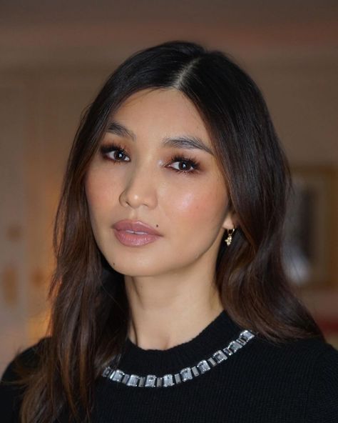 Neil Moodie | Gemma Chan for @louisvuitton #hair by me ✨ @neilmoodiestudio @rebeccacorbinmurray @naokoscintu @michelleclassnails @vrwpublicity… | Instagram Gemma Chan, Under My Skin, Deep Winter, Makeup Looks Tutorial, Lovely Things, Look Alike, Celebrity Crush, Character Inspiration, Makeup Looks