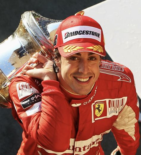 Fernando Alonso Ferrari, Ferrari Racing, Fastest Man, Racing Drivers, Hate Men, Ferrari Car, Masked Man, Power Couple, F1 Drivers