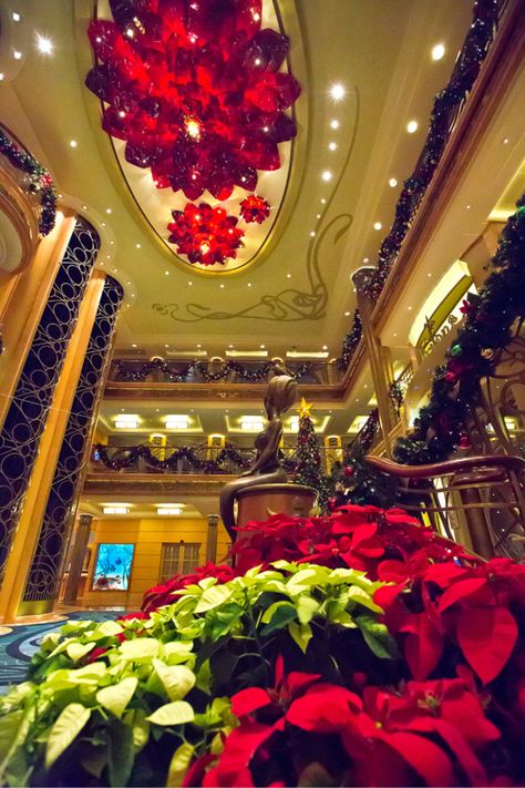 Tammy Whiting, our Disney Cruise Line expert, shares with us 10 reasons to take a Christmas holiday cruise on a Disney ship. Holiday Facts, Christmas Cruise, Disney Ships, Christmas Cruises, Deck Party, Santa Photos, Holiday Attire, Disney California, Run Disney