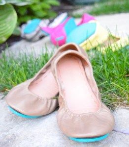 Tieks Ballet Flats, Tieks Shoes, Ballerina Slippers, Travel Wear, Comfy Shoes, Birthday Gift Ideas, Classic Leather, Work Shoes, Leather Flats