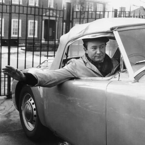 Peter Sallis, Last Of Summer Wine, British Comedy Films, Last Of The Summer Wine, British Tv Comedies, James Herriot, Wallace And Gromit, British Sitcoms, Comedy Actors