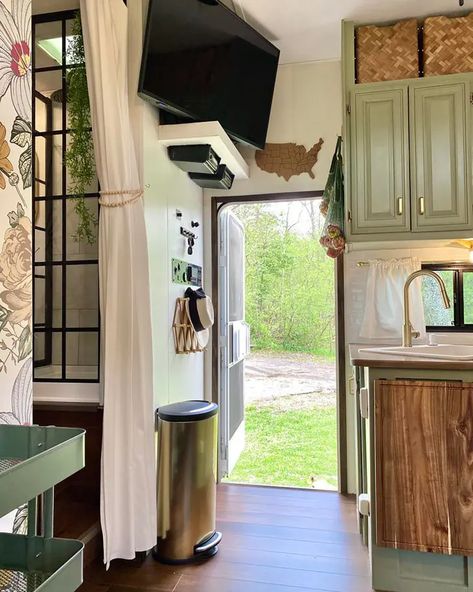 Tour a 370-Square-Foot RV Full-Time Home for Family of 5 | Apartment Therapy Small Travel Trailer Remodel, Modern Camper, Small Rv Campers, Small Travel Trailer, Rv Living Room, Rv Home, Small Travel Trailers, Rv Organization, Camper Storage