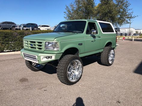 Ford Crew Cab, 1995 Ford Bronco, Old Ford Bronco, Ford Obs, Obs Ford, Blazer K5, Bronco Truck, Ford Bronco For Sale, Pickup Camper