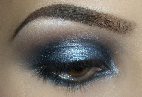 blue steel Prom 23, Pink Eyeshadow Look, Blue Eyeshadow Looks, Rcma Makeup, Creamy Eyeshadow, Glacier Lake, Blush Contour, 2022 Wedding, How To Clean Makeup Brushes