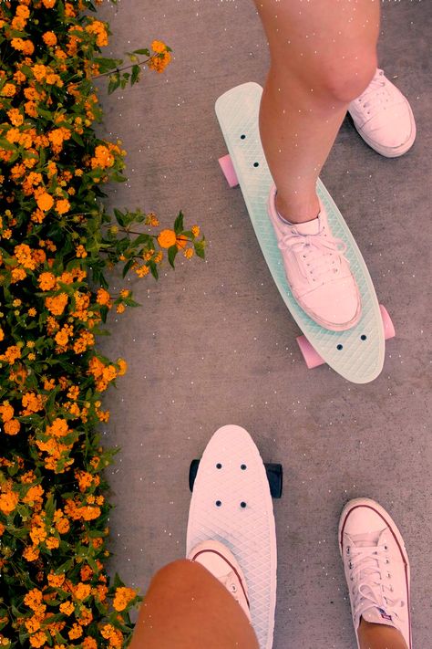 Community Aesthetic, Sister Things, Friend Vibes, Arte Glitter, Bestie Ideas, Penny Boards, Skater Girl Aesthetic, Skater Boi, Skate Vibes