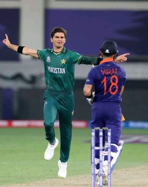 Shaheen Shah Afridi, Pakistan Team, Virat Kohli Portrait Photography, Ab De Villiers Photo, Cricket Quotes, Virat Kohli Instagram, World Cricket, Ms Dhoni Photos, Pakistan Cricket Team