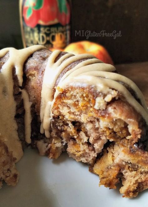 Gluten-Free Applesauce Bundt Cake - MI Gluten Free Gal Simple Gluten Free Desserts, Gluten Free Apple Cake Easy, Bundt Cake Gluten Free, Gluten Free Bunt Cakes, Gluten Free Apple Bundt Cake, Gluten Free German Apple Cake, Gluten Free Cake Recipe, Gluten Free Sweet, Gluten Free Cake