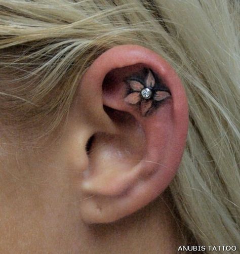 Ear tattoo with piercing - 55 Incredible Ear Tattoos  <3 <3 I'd love a biohazard symbol #chemist Tattoo 2017, Flower Ear, Tattoo Feminina, Cool Ideas, Tattoo Designs For Women, Skin Art, Piercing Tattoo, Love Tattoos, Beautiful Tattoos