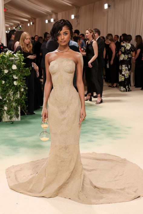 Tyla - The 2024 Met Gala: 'Sleeping Beauties: Reawakening Fashion' May 6, 2024 Tyla Met Gala 2024, Tyla Met Gala, Met Gala 2024, Reawakening Fashion, Celebrity Fits, Best Met Gala Looks, Met Gala Outfits, Met Gala Dresses, Dreamy Gowns