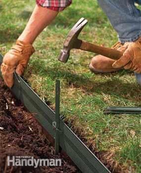 Garden Borders Edging, Lawn Edging Ideas, Edging Flower Beds, Metal Lawn Edging, Steel Edging Landscape, Landscape Borders, Edging Ideas, Landscape Edging, Lawn Edging