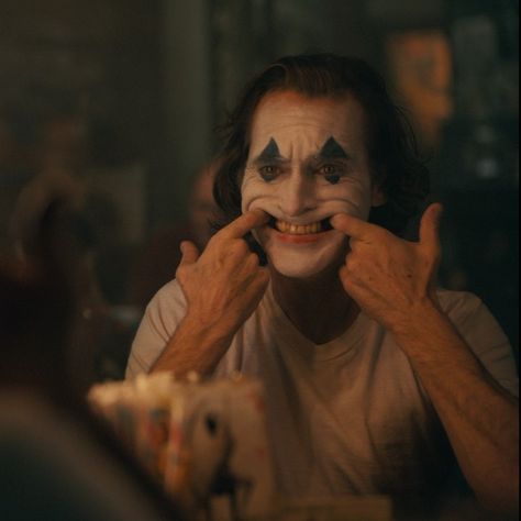 Joker Arthur Fleck, Joker Icon, Dc Joker, Frances Conroy, Movie Site, Arthur Fleck, Zazie Beetz, Joker 2019, Batman Film