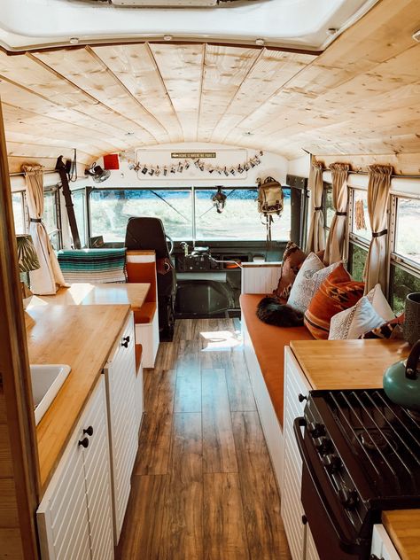 Vw T3 Doka, School Bus Tiny House, School Bus Camper, School Bus House, Converted School Bus, Old School Bus, Bus Living, Bus House, Bus Life