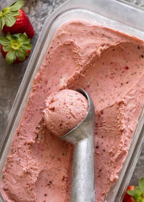 Strawberry Nice Cream, Strawberry Ice Cream Recipe, Coconut Milk Ice Cream, Ice Cream Scooper, Ice Cream Maker Recipes, Ice Cream Mixture, Dairy Free Ice Cream, Milk Ice Cream, Recipetin Eats