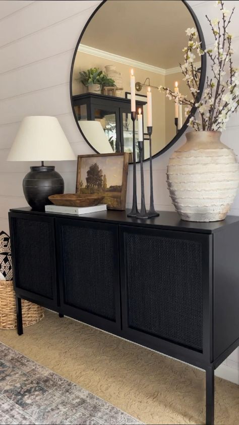 Credenza Decor, Sideboard Styles, Entry Way Decor, Buffet Table Decor, Dining Room Console, Sideboard Decor, Mirror Dining Room, Buffet Decor, Console Table Styling