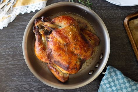 Chef Thomas Keller's Roast Chicken of Bouchon Fame | Edible Times Thomas Keller Roast Chicken, Thomas Keller Recipes, Chicken Jus, Thyme Chicken, Brine Chicken, Easy Roast Chicken, Thomas Keller, How To Cook Asparagus, Roast Chicken