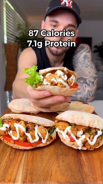 Easy Egg Breakfast Ideas Healthy Recipes, Quick Low Calorie Recipes, Protein Pita Bread, Quick Protein Meals, Pita Bread Recipes, Bread Recipes Easy, Easy Keto Recipes For Beginners, Low Calorie Protein, Keto Meal Plans