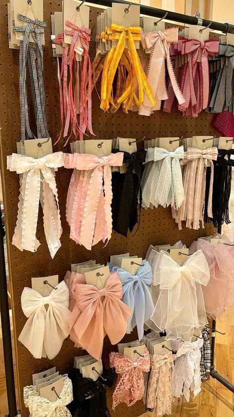 Scrunchies Display Ideas, Hair Bows Aesthetic, Scrunchies Business, Aesthetic Scrunchies, Hair Bow Display, Scrunchies Aesthetic, Hair Accessories Ribbon, Kawaii Hair Clips, Butterfly Hair Accessories