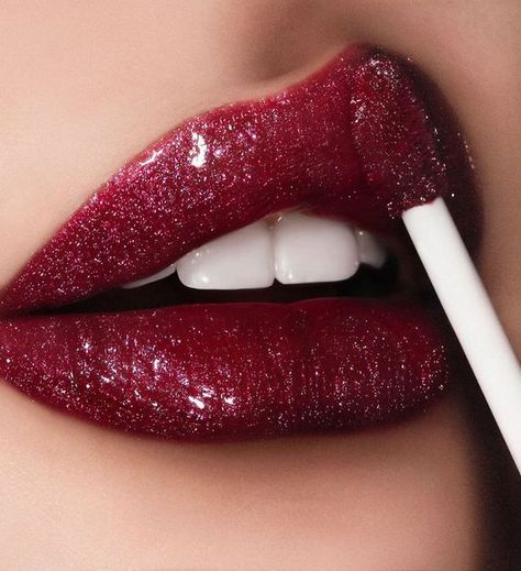 Burgundy Lips, Best Lipstick Color, Magical Makeup, Love Lips, Best Lipsticks, Kissable Lips, Pat Mcgrath, Glitter Makeup, Lipstick Colors