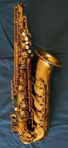 Selmer Mark VI with low A Selmer Saxophone, Vintage Saxophones, Jazz Instruments, Aryton Senna, Brass Instrument, Saxophone Players, Saxophones, Woodwind Instruments, Tenor Sax