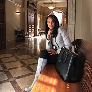 Olivia Pope Outfits, Olivia Pope Style, Olivia And Fitz, Women Lawyer, Olivia Pope, Elegant Outfit Classy, Kerry Washington, African Hairstyles, Elegant Outfit