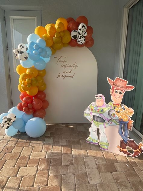 Toy Story birthday party. Toy Story Party Decorations, 2nd Birthday Party For Boys, Toy Story Baby, Boys 1st Birthday Party Ideas, Toy Story Theme, Cowboy Baby Shower, Baby Birthday Themes, Baby Shower Theme Decorations, 1st Birthday Party Themes