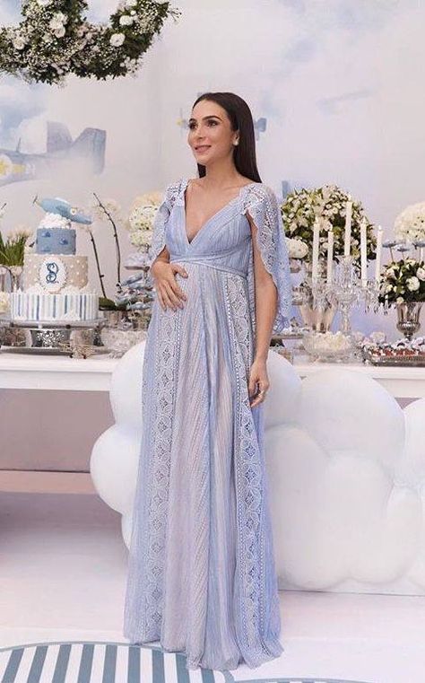 Maternity Evening Gowns, Vestidos Para Baby Shower, Elegant Maternity Dresses, Cute Maternity Dresses, Maternity Evening Dress, Lace Maternity Dress, Dresses For Pregnant Women, Shower Outfits, Pregnant Wedding Dress