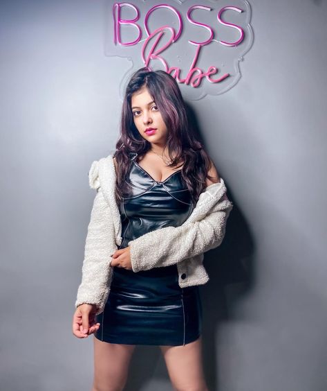 Riya Pandey, Aesthetic Lifestyle, All Alone, My Mind, Pretty People, Leather Skirt, Mindfulness, Lifestyle, Stone