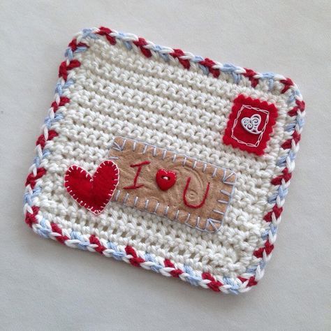 Romantic Crochet Patterns, Lovecore Crochet, Crochet Pot Holders Free Pattern, Crochet Valentine Patterns, Crochet Valentine, Beanie Knitting Patterns Free, Crochet Mask, Crochet Christmas Gifts, Crochet Stitches Guide