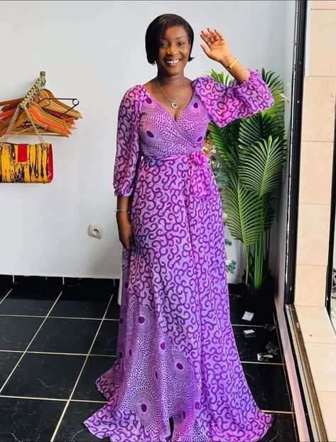 Ankara Silk And Chiffon Styles, Silk Dress Fashion, Silk Dresses Outfit, African Print Tops, Ladies Day Dresses, Corporate Dress, African Inspired Clothing, Beautiful Maxi Dresses, Modest Outfit