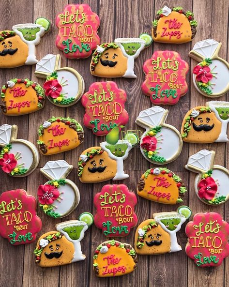 Lets Taco Bout Love, Wedding Sugar Cookies Decorated, Taco Cookies, Engagement Fiesta, Engagement Party Cookies, Wedding Sugar Cookies, Taco Bar Wedding, Fiesta Wedding Shower, Bachelorette Party Cookies