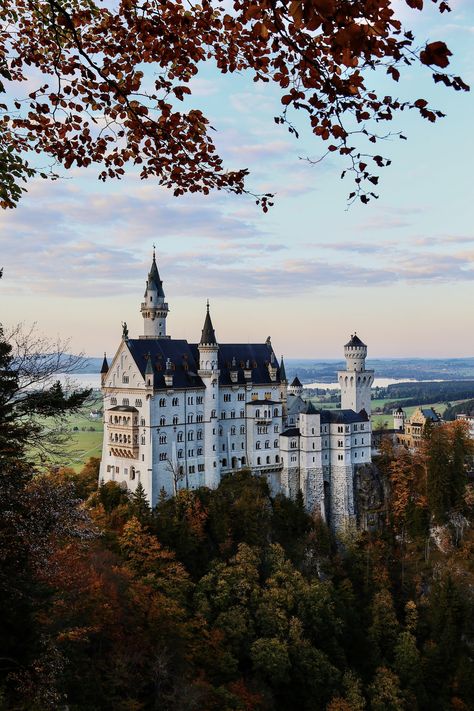 Germany Castles Neuschwanstein, Beth Core, Fall Places, Castle Fairytale, Castle Bavaria, Ikemen Prince, Castle Germany, Trip To Germany, Germany Castles