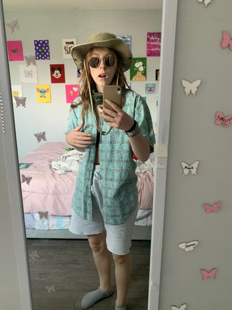 summer masculine outfit obx outer babks inspired alt indie grunge green button up grey shorts adventure hat camp outfit inspo Masculine Outfits For Women, Masculine Outfits, Adventure Hat, Alt Indie, Pool Outfits, Masc Women, Indie Grunge, Camping Outfits, Green Button