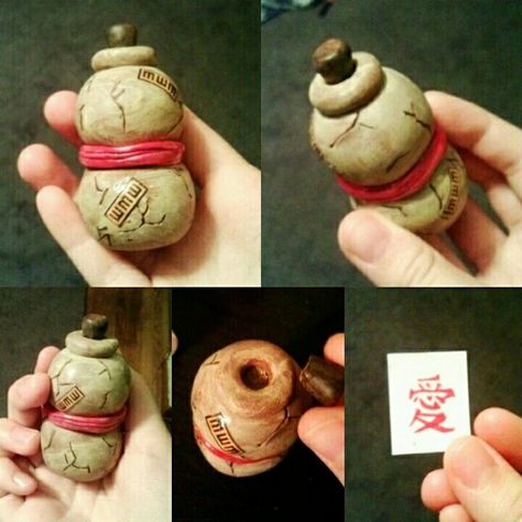 So it was my brother birthday today! And one of his favourite Naruto characters is Gaara so i quickly made this little sand gourd that Gaara carries on his back! Its filled with sand too. Oh yeah i also made a little sticker for him ^_^ if you want a tutorial for the gourd maybe I'll make one! - KatyBeever Naruto Clay Art, Naruto Crafts, Diy Naruto, Anime Crafts Diy, Birthday Today, Handmade Costumes, Clay Diy Projects, Brother Birthday, Anime Decor