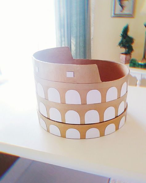 Diy Colosseum, Italy Art Projects For Kids, Ancient Rome Preschool Activities, Italy Crafts For Kids, Parthenon Cardboard, Ancient Rome School Project, Ancient Rome Kids Projects, Ancient Rome Activity, Ancient Rome Projects