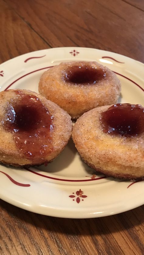 Jelly Biscuits, Refrigerator Biscuits, Grape Jelly, Fruit Jelly, 10 Count, Baking Pan, Cinnamon Sugar, Parchment Paper, Baking Pans