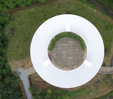 Superimpose creates ring-shaped pavilion in rural Hangzhou to teach city dwellers about farming Pavilion Architecture, Living In China, Education Architecture, Sustainable Farming, Chinese Architecture, German Design, Hangzhou, Learning Centers, Architecture Building