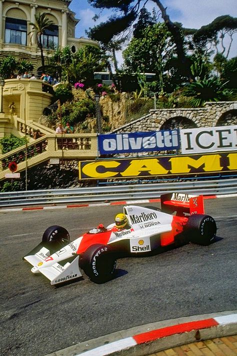 1990 Monaco GP - Ayrton Senna, driving a McLaren-Honda, started from pole position, led every lap and set the fastest race lap, en route to his second consecutive Monaco win and third in all. #F1 #Formula1 #MonacoGP #McLarenHonda #AyrtonSenna Lemans Car, Senna F1, F1 Retro, Senna Mclaren, F1 Monaco, F1 Aesthetic, Aryton Senna, Monaco Gp, Mclaren Formula 1