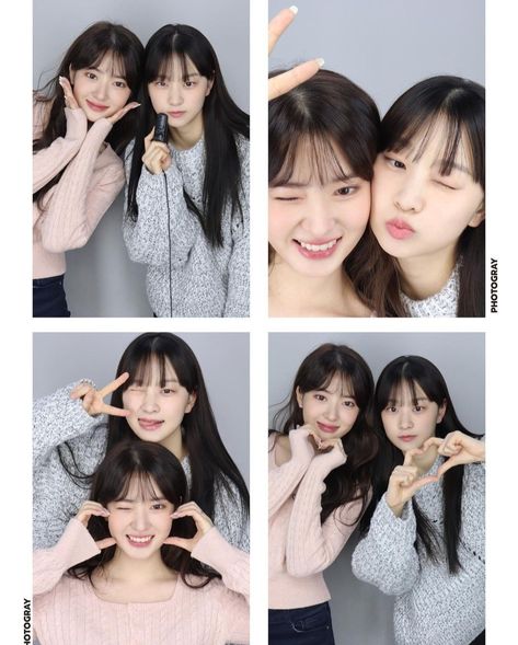 Photobox Pose, Group Picture Poses, Sisters Photoshoot Poses, Sister Poses, Friendship Photoshoot, Sisters Photoshoot, Photobooth Pictures, Friend Pictures Poses, 사진 촬영 포즈