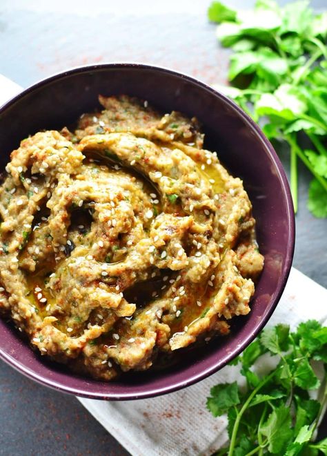 Aubergine Dip, Babaganoush Recipe, Aubergine Recipe, Roasted Eggplant Dip, Eggplant Dip, Cooking Book, Baba Ganoush, Roasted Eggplant, Healthy Dips