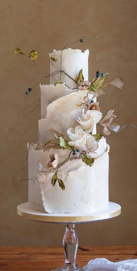 Rustic Wedding Cake Designs, Wedding Cake Designs Elegant 2 Tier, How To Decorate Wedding Cakes, Wedding Cake 2024 Trends, Unique Rustic Wedding Cake, Simple Elegant Wedding Cake, Wedding Cake Display, Wedding Cakes Elegant, Wedding Cake Tops